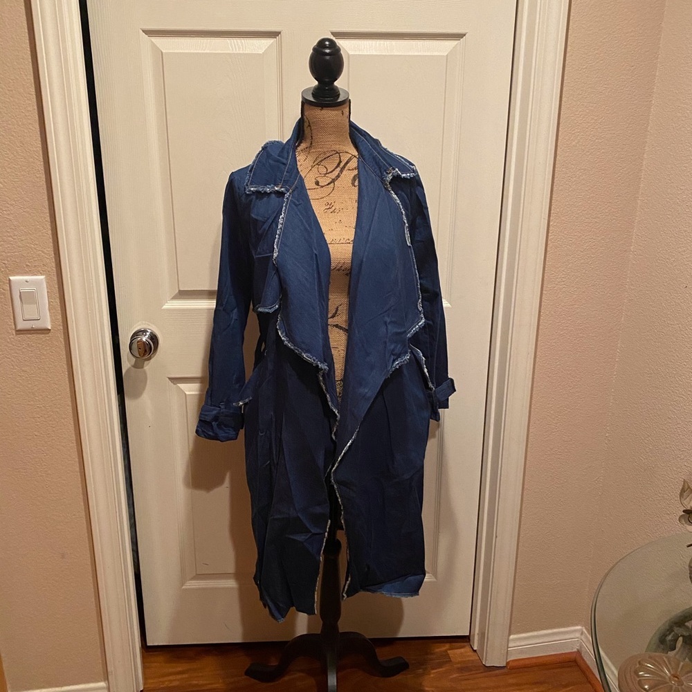Denim distressed trench. - Picture 2 of 5